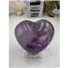 Image 3 : 2.1 INCH  AMETHYST  CRYSTAL HEART(GOOD AURA SHINE)