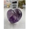 Image 6 : 2.1 INCH  AMETHYST  CRYSTAL HEART(GOOD AURA SHINE)
