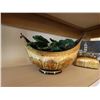 Image 2 : Misc Décor: Lacquered Bowl, Trinket Box & City Scene Artwork, Misc Sizes