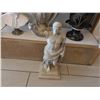 Image 2 : Misc Décor: Statue, Bust & 2 Urns, Misc Sizes