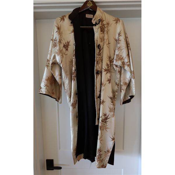 Lai Fong Silk House Bamboo Motif Jacket w/ Brocade Frog Closure