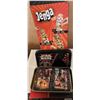 Image 1 : Jenga game and Star Wars Playing Card