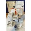 Image 1 : Assorted Mercedes-Benz parts