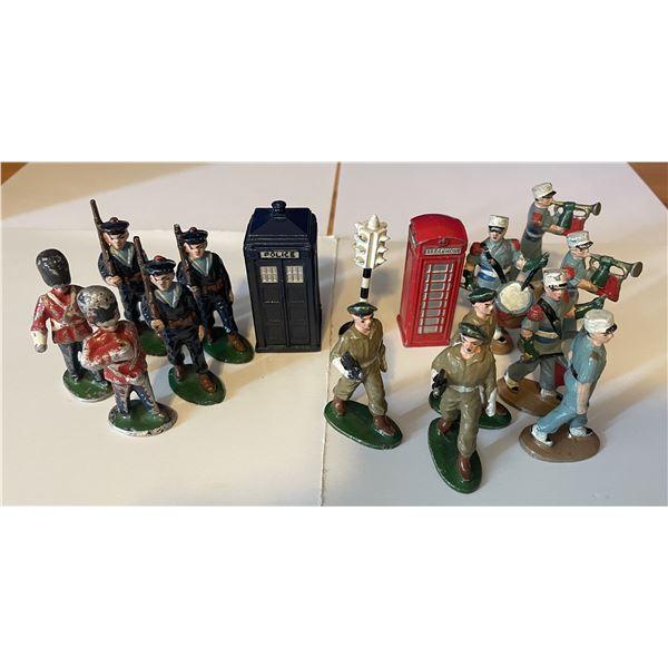 Vintage metal toy, soldiers