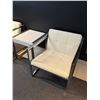 Image 3 : ENS DE 2 CHAISES AVEC TABLE