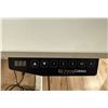 Image 2 : TABLE DE TRAVAIL HAUTEUR AJUSTABLE ÉLEC. 63"x32"x29-48" PRIME CABLES ERGO