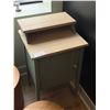Image 2 : LOT DE 3 PETITES MEUBLES ASST