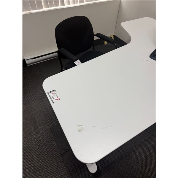 TABLE DE TRAVAIL HAUTEUR AJUSTABLE 64"x43" A/CHAISE