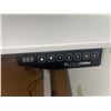 Image 2 : TABLE DE TRAVAIL HAUTEUR AJUSTABLE ÉLEC. 63"x32"x29-48" PRIME CABLES ERGO