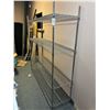 Image 1 : ÉTAGÈRE EN MÉTAL CHROMÉ A/ 4 TABLETTES 72"x18"x72"