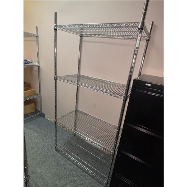 ÉTAGÈRE EN MÉTAL CHROMÉ A/ 4 TABLETTES 36"x18"x72"