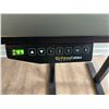 Image 2 : TABLE DE TRAVAIL HAUTEUR AJUSTABLE ÉLEC. 63"x32"x29-48" PRIME CABLES ERGO