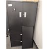 Image 1 : LOT: CABINET -2 TIROIRS ET ÉTAGÈRE