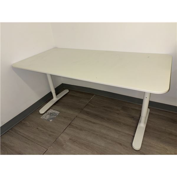 TABLES HAUTEUR AJUSTABLE 60"x31"