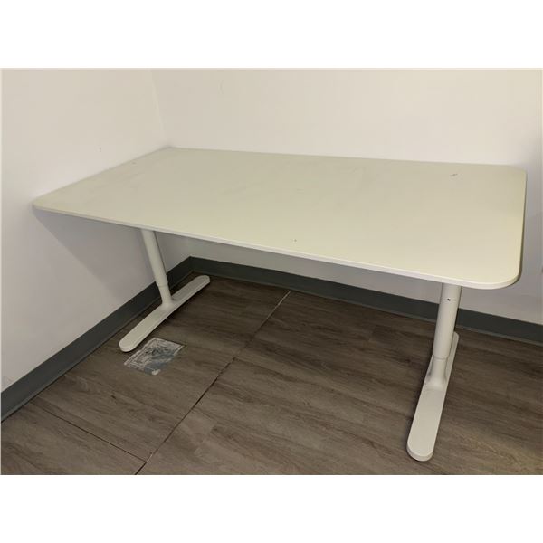 TABLES HAUTEUR AJUSTABLE 60"x31"