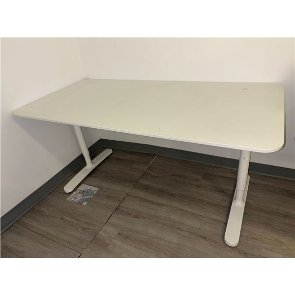 TABLES HAUTEUR AJUSTABLE 60"x31"