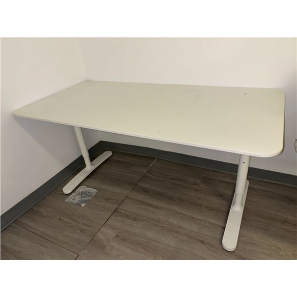 TABLES HAUTEUR AJUSTABLE 60"x31"