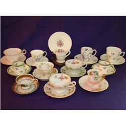 12 Teacups & Saucers