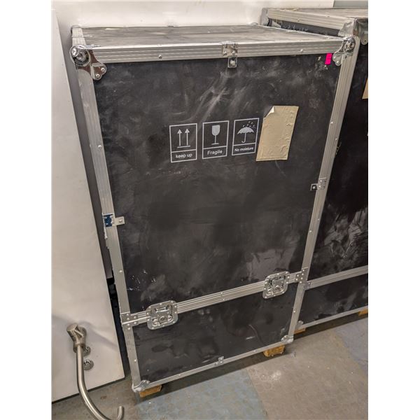 LOCKING HARDSHELL CASE