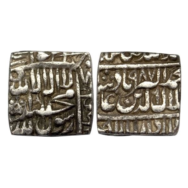 Akbar (AH 963-1014, 1556-1605 AD), Silver Square Rupee, 11.36 gms, Dar-us-Sultanat Lahore Mint, AH 9