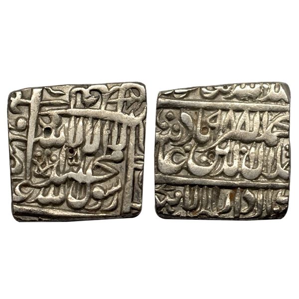 Akbar (AH 963-1014, 1556-1605 AD), Silver Square Rupee, 11.26 gms, Dar-us-Sultanat Lahore Mint, AH 9