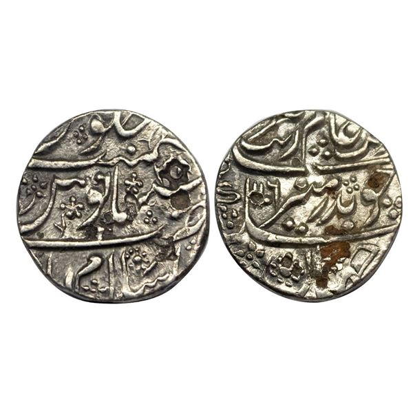 Aurangzeb (AH 1068-1118, 1658-1707 AD), Silver Rupee, 11.21 gms, Islamabad (Mathura) Mint, AH 1106,