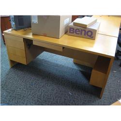 Maple Single Pedestal Desk