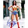 Image 1 : LYNDA CARTER SIGNED WONDER WOMAN 8X10 - BECKETT COA