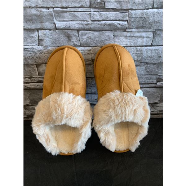 Slip-on Slippers Beige Colour - Size 46-47 EUR