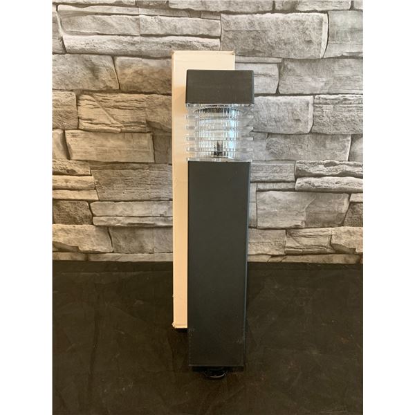 Mini Solar Powered De-icing Light Defrosting And Snow Removal