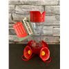 Image 1 : Humming Bird Feeder