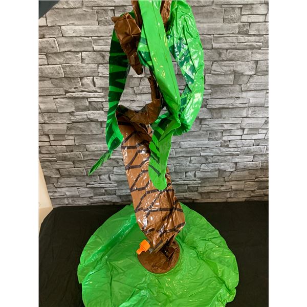Inflatable Palm Tree with Water Nozzle Hook-Up - Sprays from Top