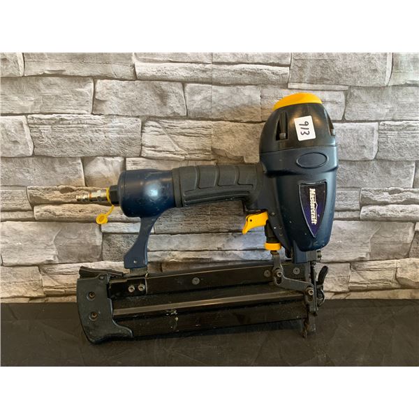 Mastercraft 18 Guage 2-in-1 Pneumatic Nailer & Air Stapler