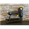 Image 1 : Mastercraft 18 Guage 2-in-1 Pneumatic Nailer & Air Stapler