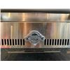 Image 2 : Jackson Grills Versa 100 Stainless Portable Gas Grill - Works