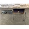 Image 2 : Lot of 2 Party Sunglasses