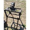 Image 1 : Vise on metal stand