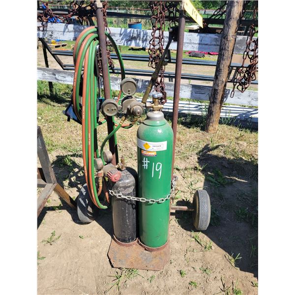 Cutting torch c/w bottles (no contract) sell as is