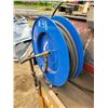Image 6 : Porter Cable 20 Air Compressor on stand c/w hose reel