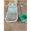 Image 1 : Lawn seeder, 2 sheel wheelbarrow