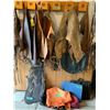 Image 1 : Qty of chaps, chinks, batwing, bridle rack