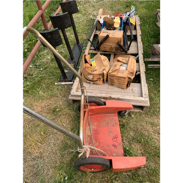 3 saddle stands, assort. of vet supplies, clipper (3)