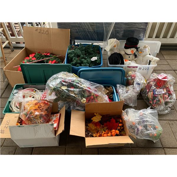 Large qty. of Christmas decorations & fall decorations, Wreaths, centre pieces c/w glass vases & dec