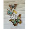 Image 4 : 3 metal Decorative wall art: Butterfly, Round Wreath & Dragon Fly