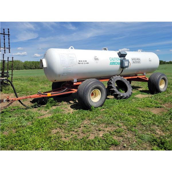 2000 gal Amonia Tank Trailer mtd c/w heavy duty 21.5 x 16.1 tires