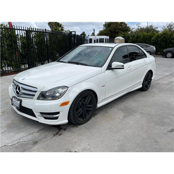 MERZ C250 2012 APP  DUP/T-DON