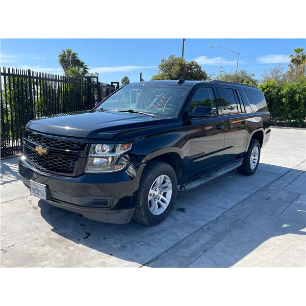 CHEV SUBURBAN 2015 T-PRIOR TAXI- 2 DAYS