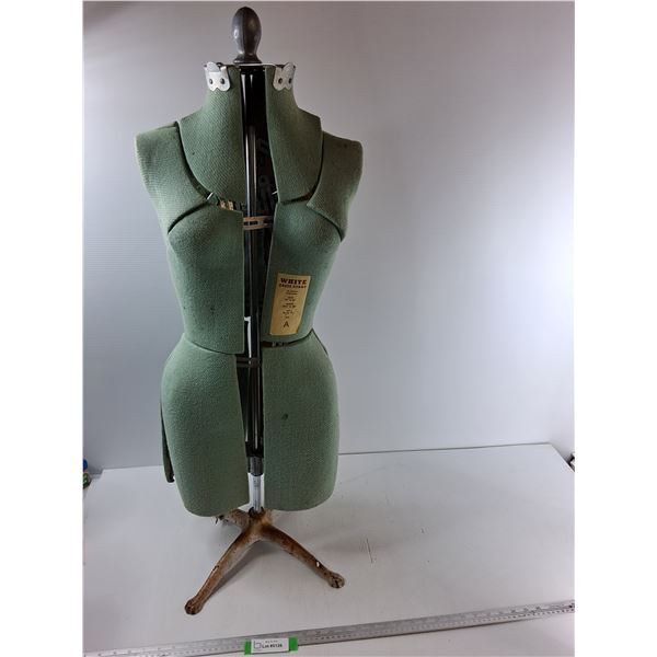 White Dress Forms 16 Adjustable Sections  -  Pick Up