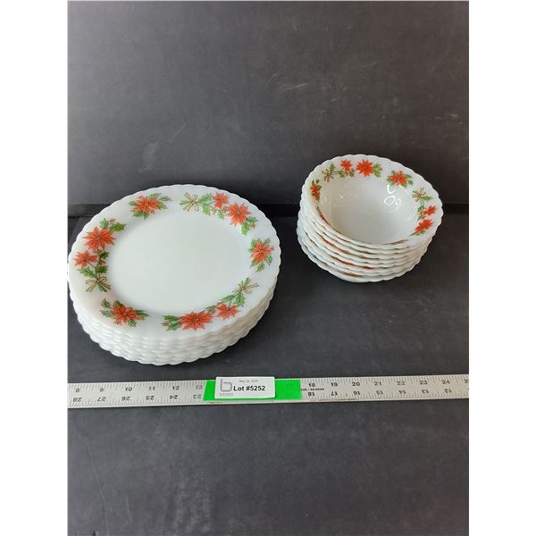 Poinsettia Dish Set- (8) Bowls, (7) Dinner Plates