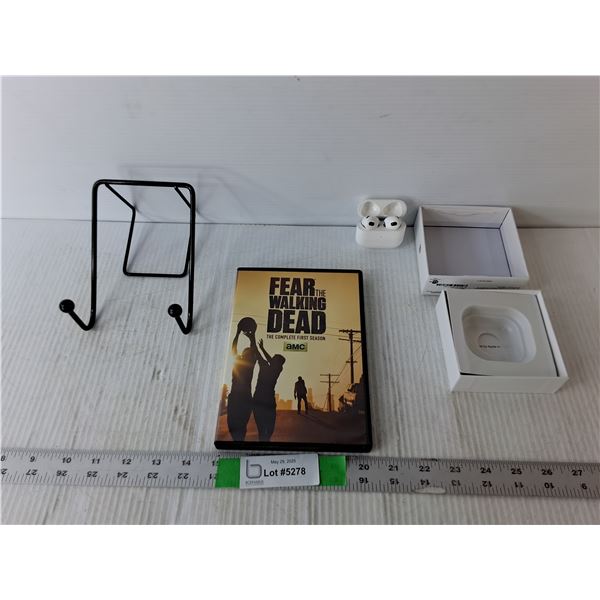 Airpods, Over the Door Hanger, Fear the Walking Dead Season One